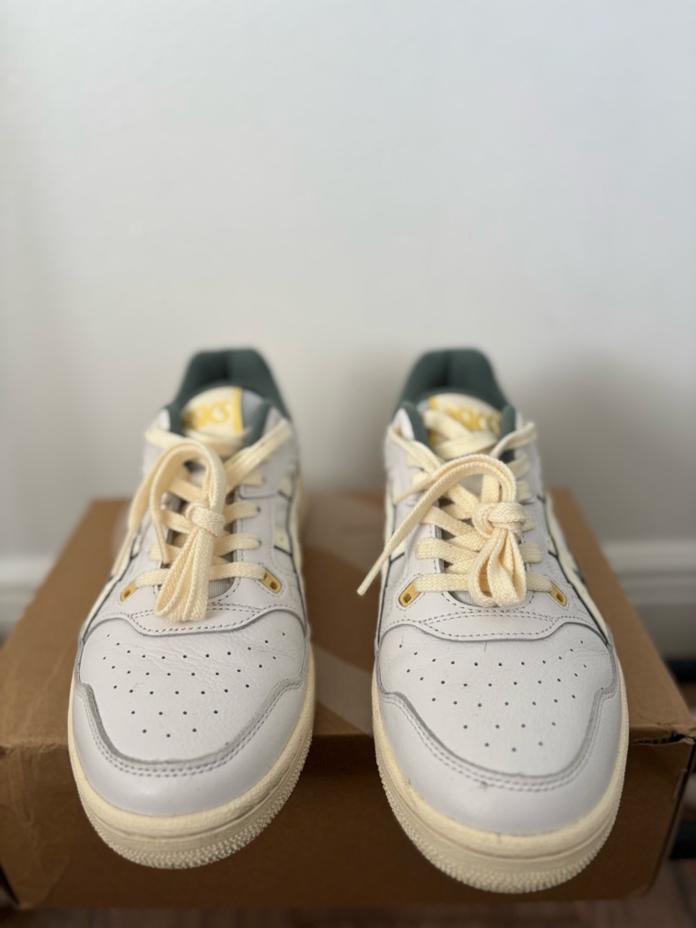 ASICS EX89 Cream & Green Low-Top Sneakers - Picture 2 of 6